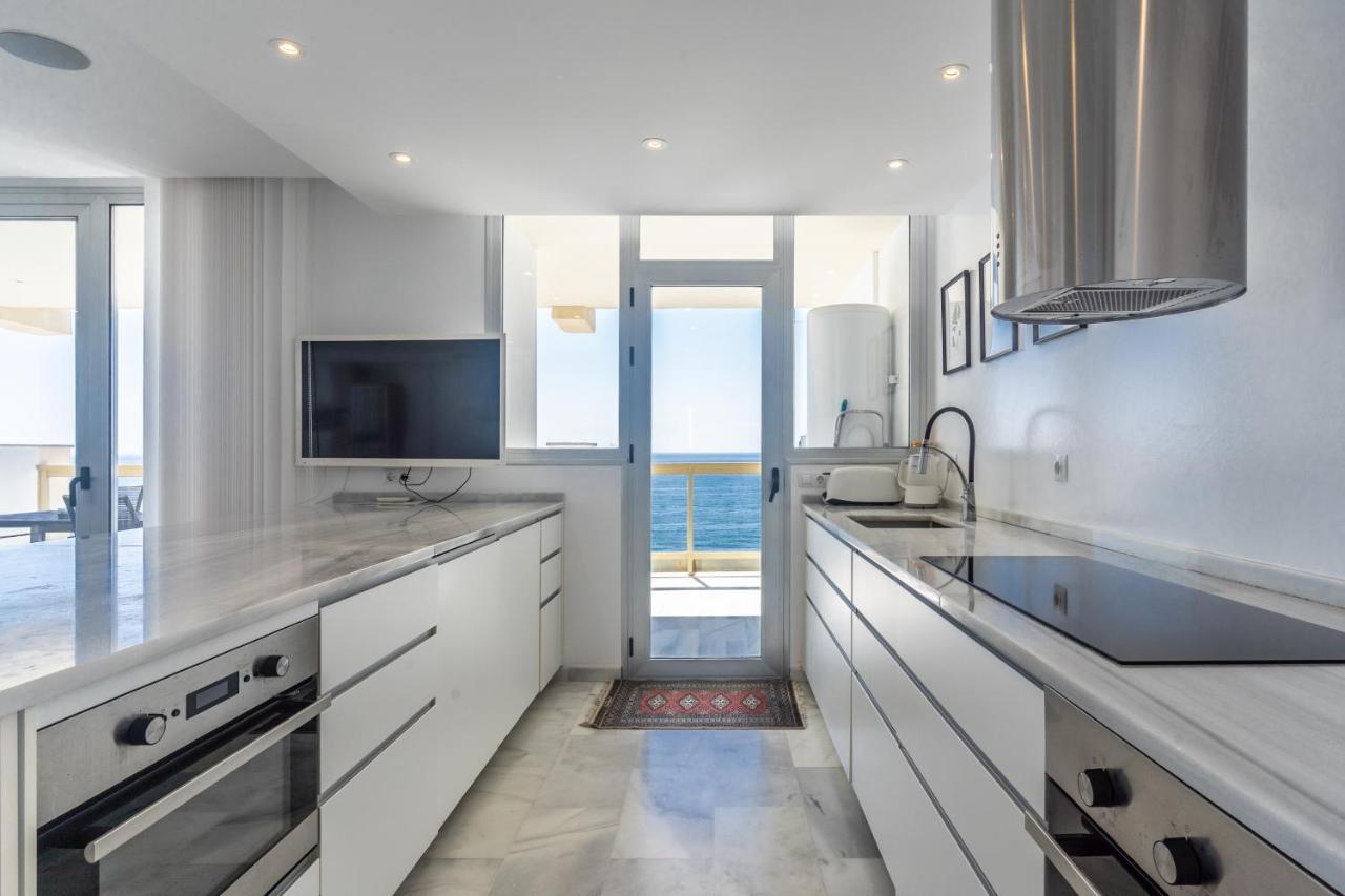 Unique First Line Apartment Marbella Eksteriør billede